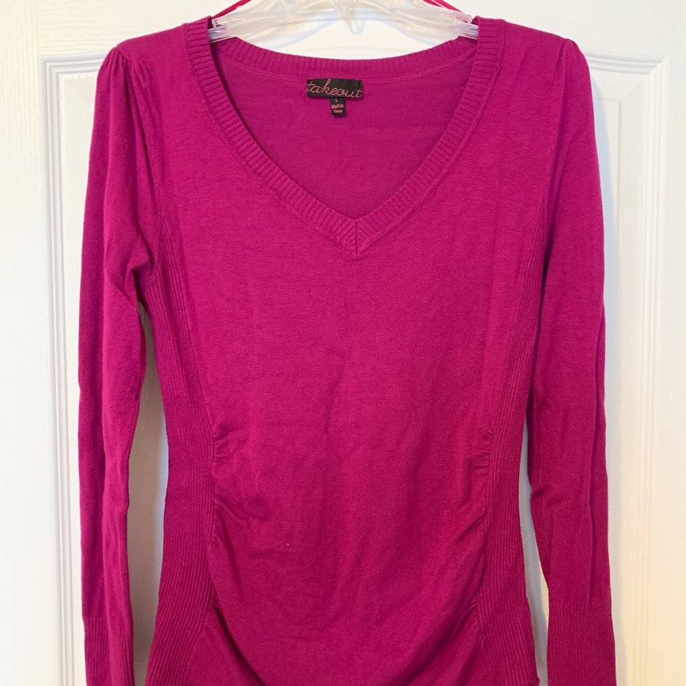 Long-sleeve pink sweater